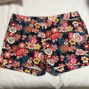 Loft Riviera 5” Shorts Size 18